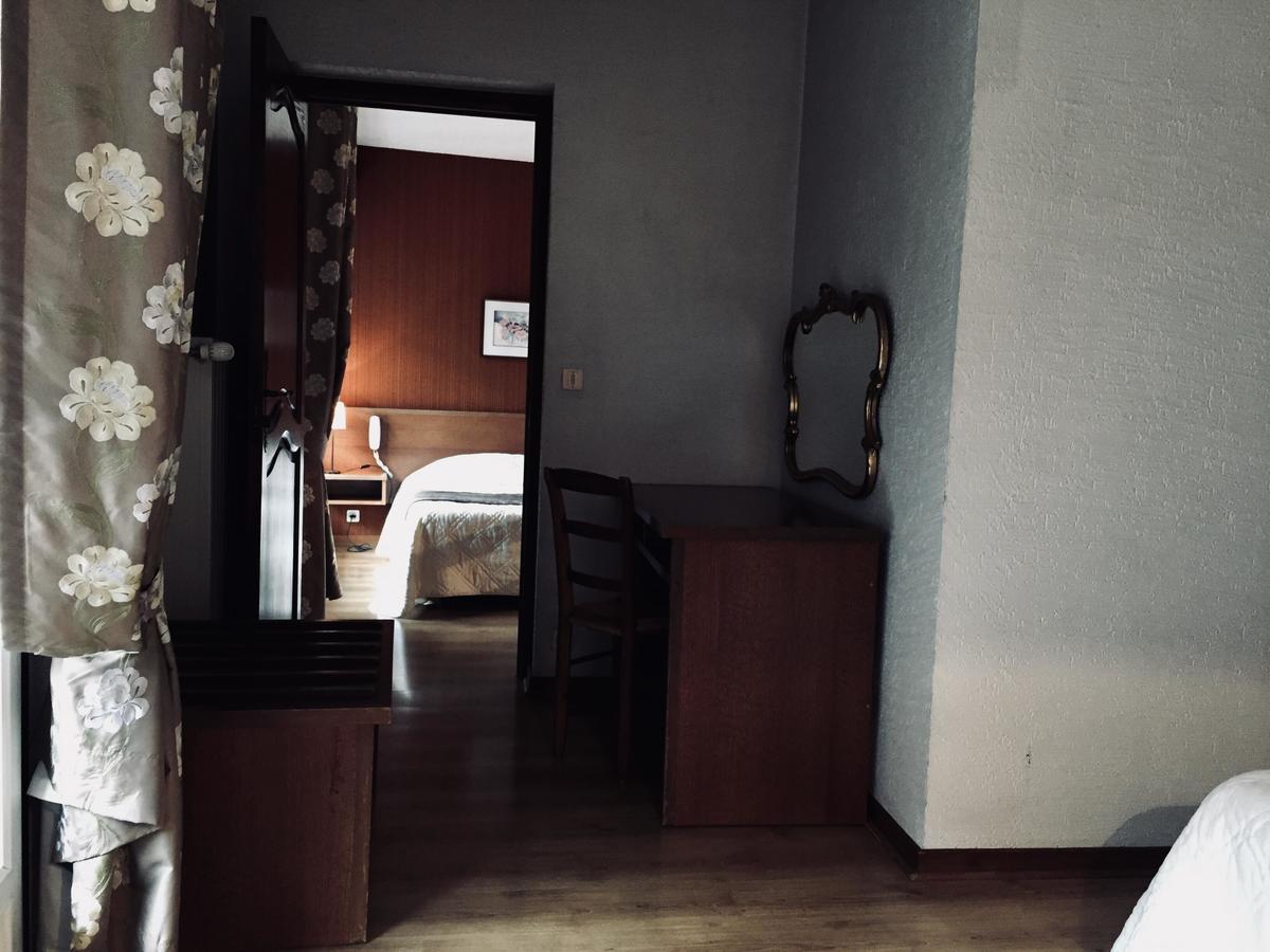 Auberge Du Roselet ดูแอ็งต์ ภายนอก รูปภาพ
